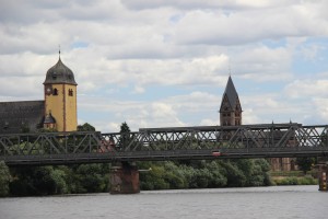 Brücke ... Bergfahrt