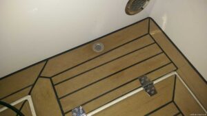 neuer Cockpitabfluss